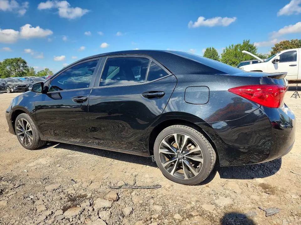 2019 TOYOTA COROLLA SE  