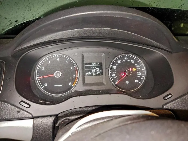 2013 VOLKSWAGEN JETTA SE  