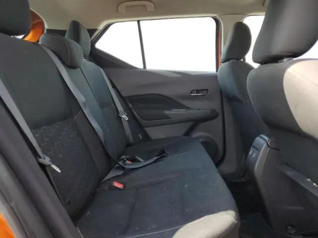 2021 NISSAN KICKS SV  