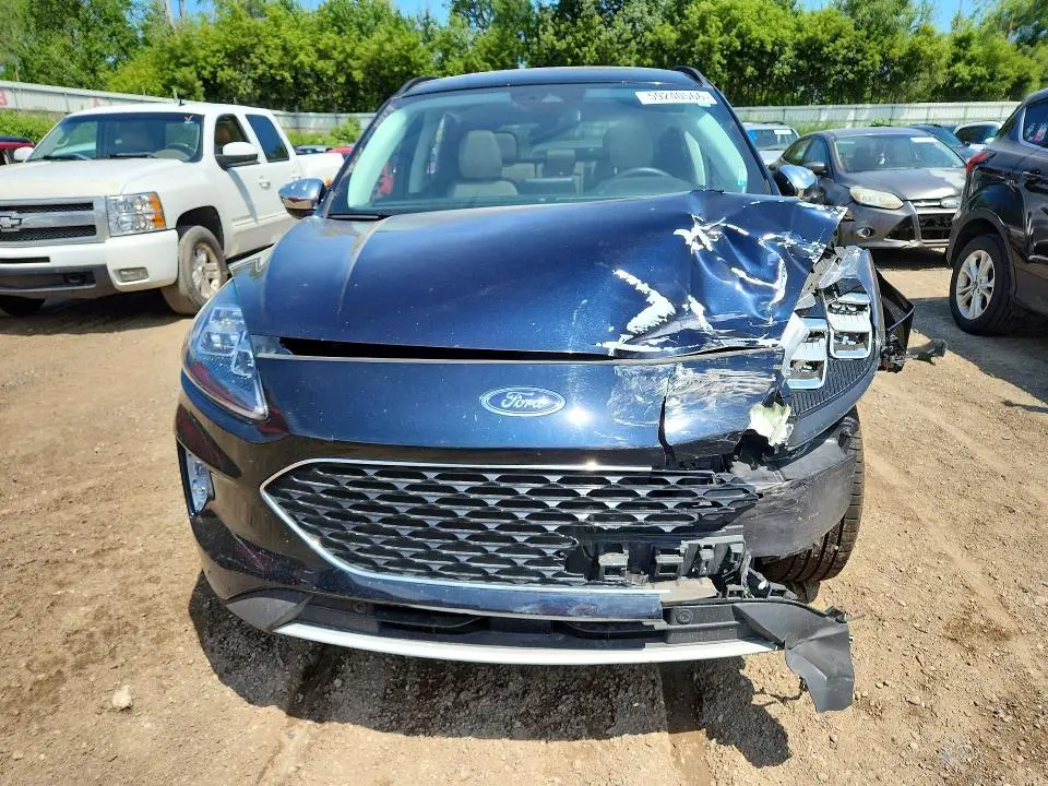 2021 FORD ESCAPE TITANIUM  