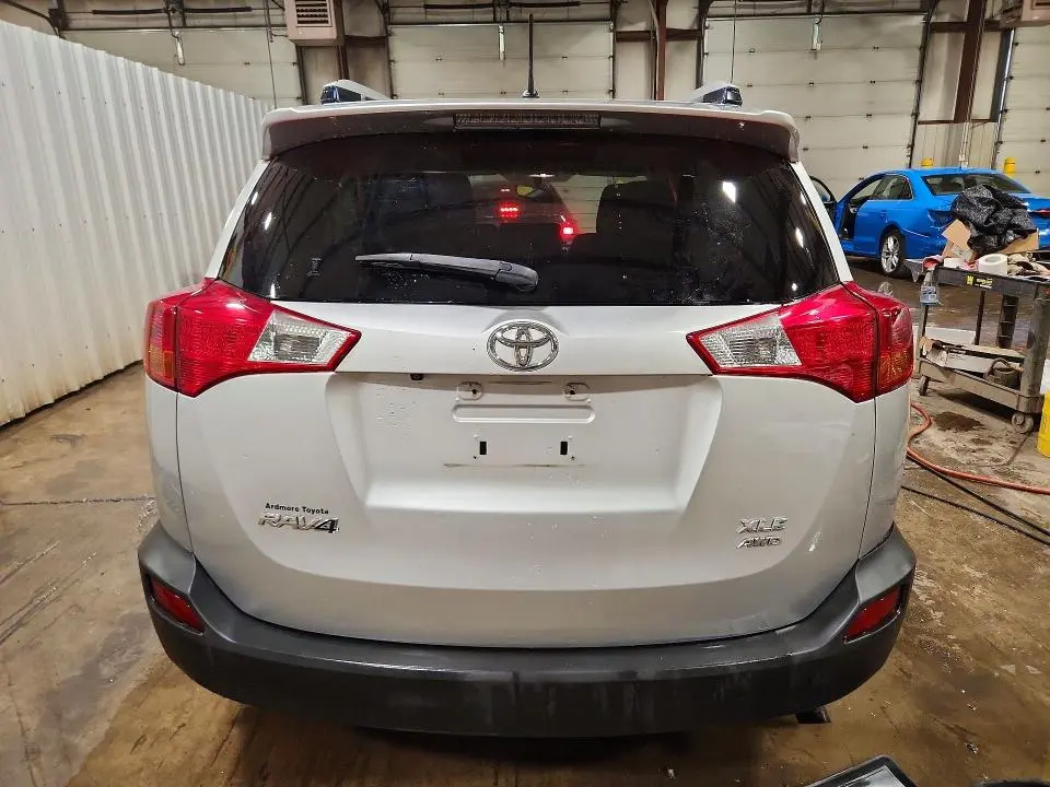 2013 TOYOTA RAV4 XLE  