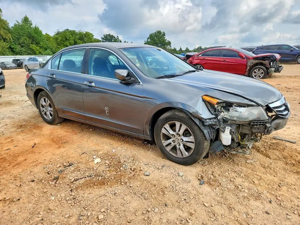 2011 HONDA ACCORD LXP  