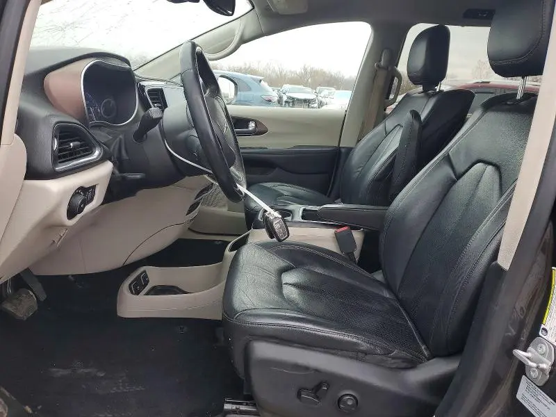 2017 CHRYSLER PACIFICA TOURING L PLUS  
