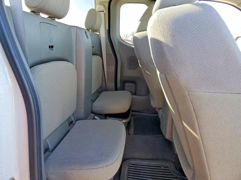 2019 NISSAN FRONTIER S  