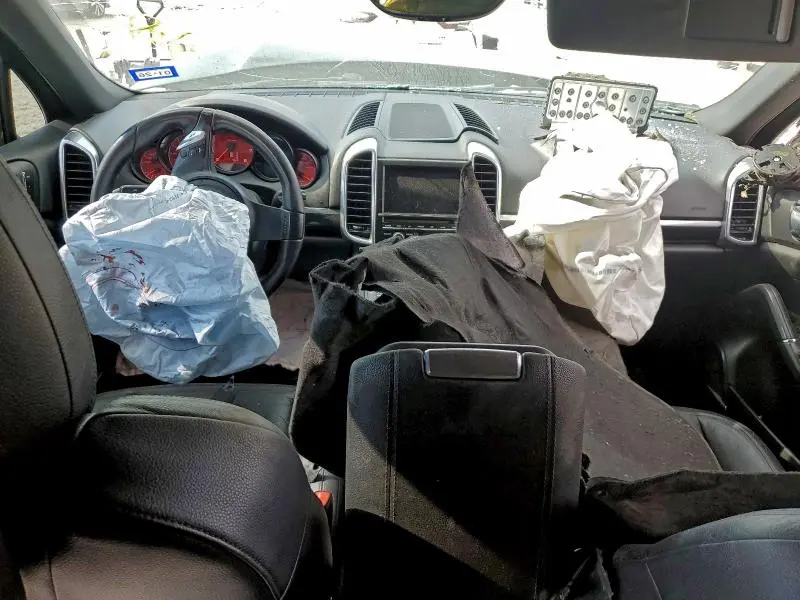 2012 PORSCHE CAYENNE   