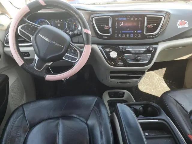 2017 CHRYSLER PACIFICA TOURING L  