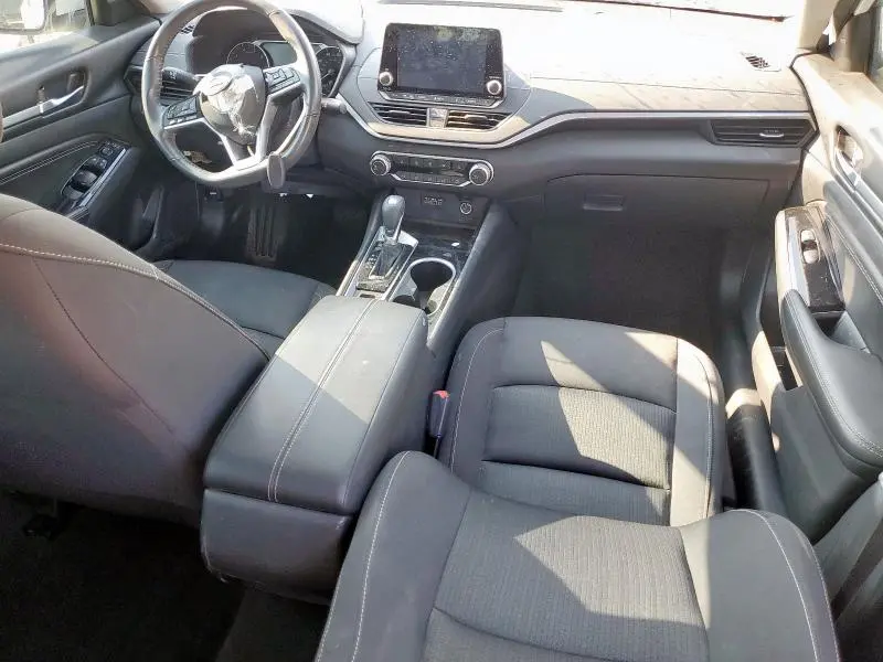 2022 NISSAN ALTIMA SV  