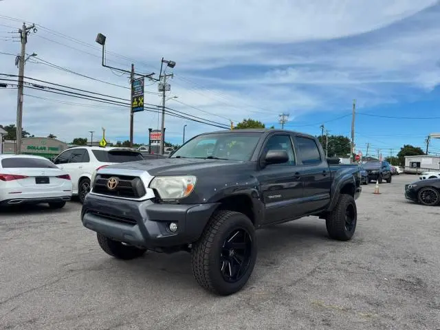 2013 TOYOTA TACOMA V6  