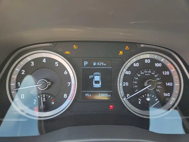 2022 HYUNDAI SONATA SE  