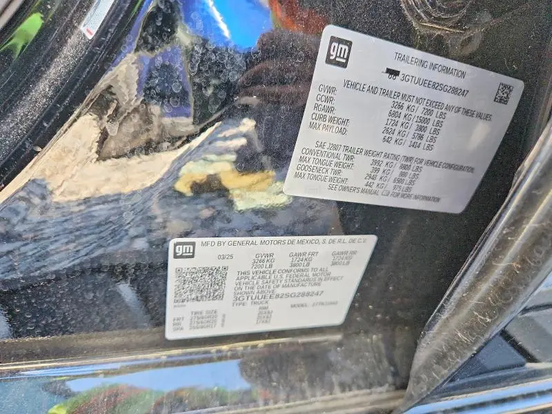 2025 GMC SIERRA K1500 AT4  