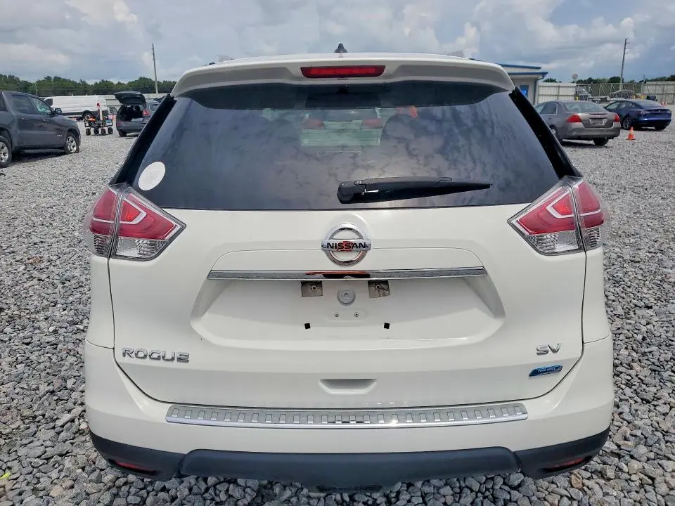 2014 NISSAN ROGUE SV  