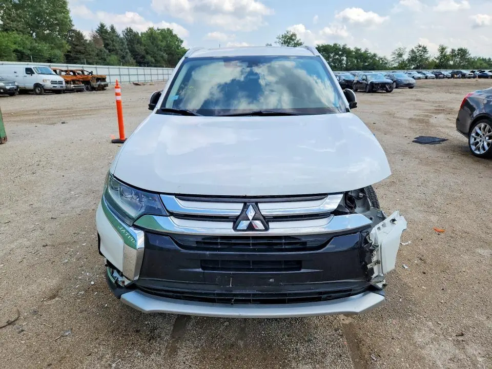 2018 MITSUBISHI OUTLANDER SE  