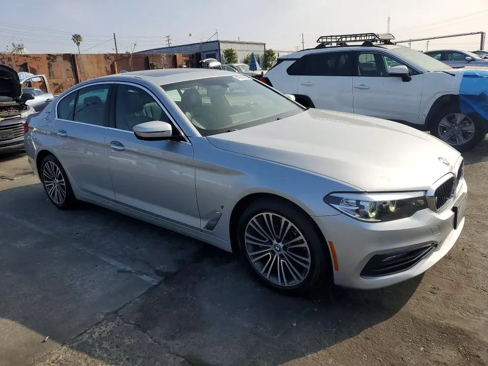 2018 BMW 530E   