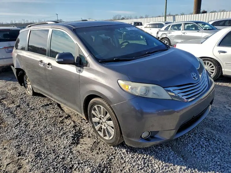 2014 TOYOTA SIENNA XLE  