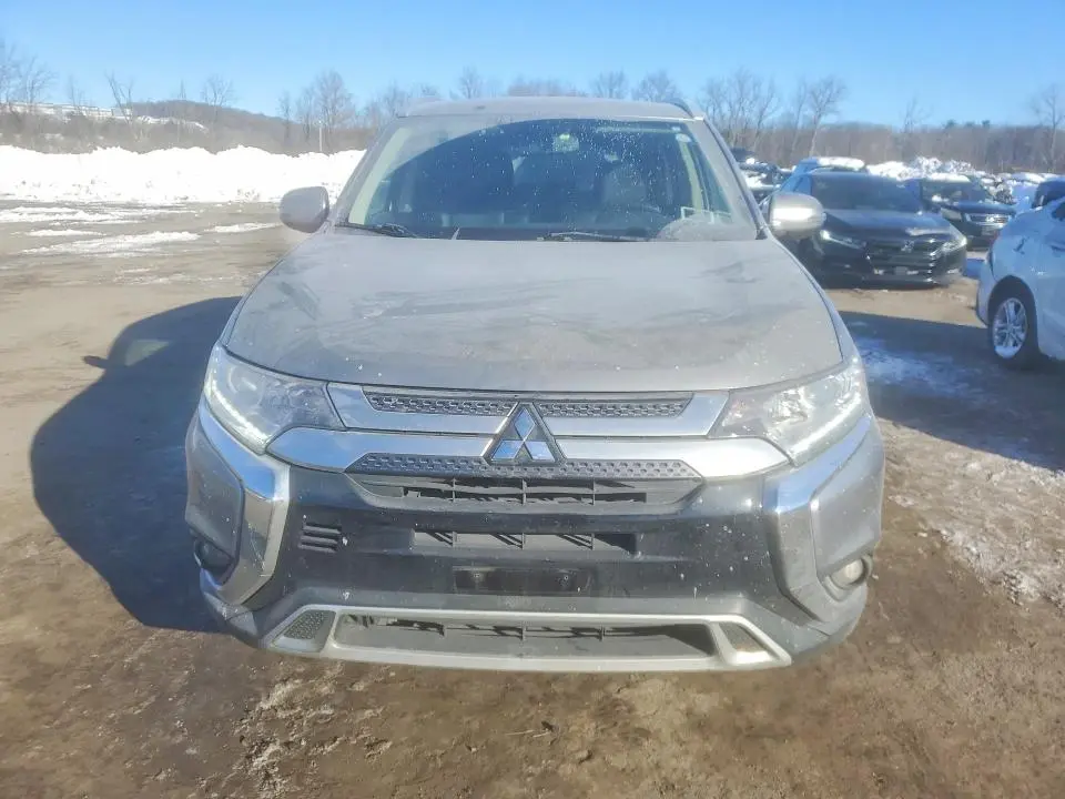 2019 MITSUBISHI OUTLANDER SE  