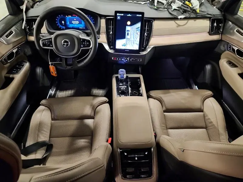 2025 VOLVO XC90 ULTRA  