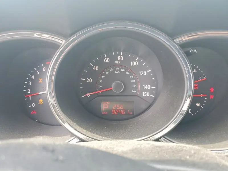 2011 KIA SORENTO LX  