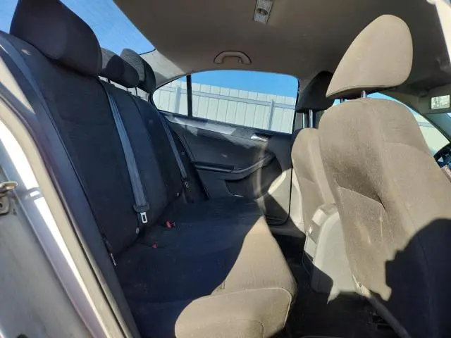 2015 VOLKSWAGEN JETTA SE  