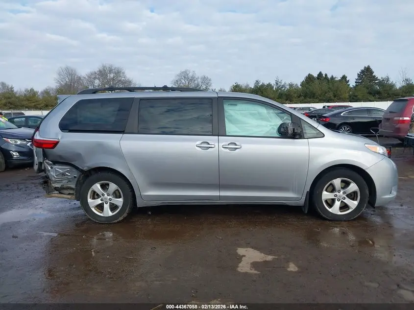 2017 TOYOTA SIENNA LE 8 PASSENGER