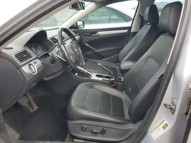 2013 VOLKSWAGEN PASSAT SE  
