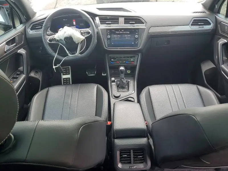 2022 VOLKSWAGEN TIGUAN SE R-LINE BLACK  