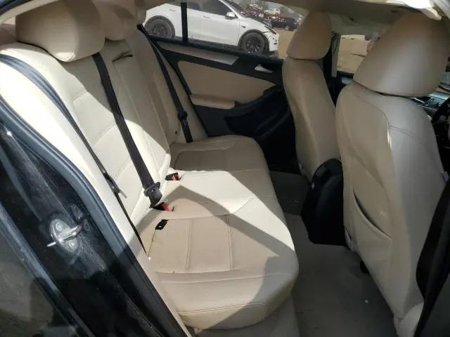 2015 VOLKSWAGEN JETTA SE  