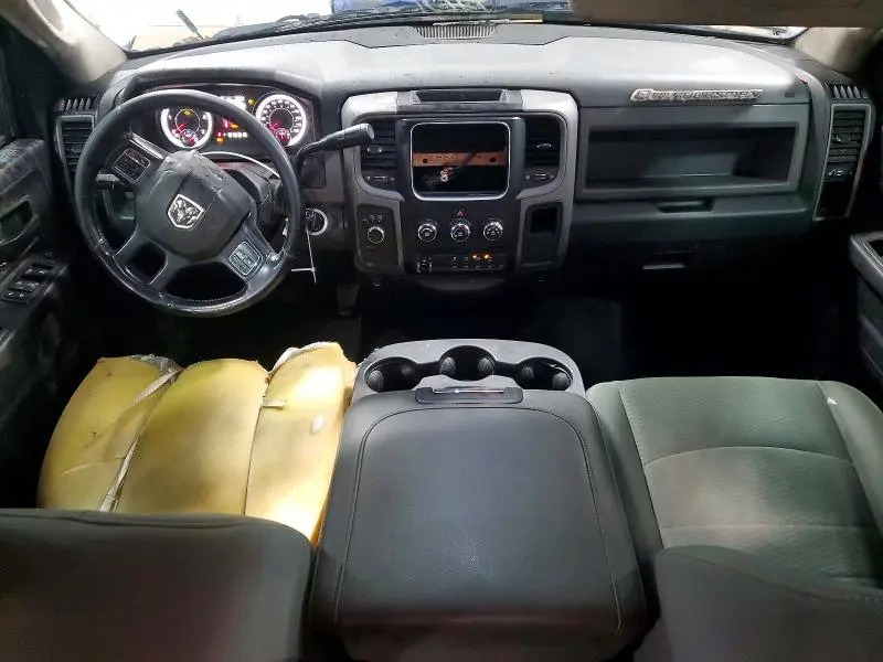 2016 RAM 2500 ST  