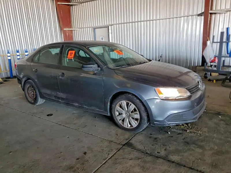2011 VOLKSWAGEN JETTA BASE  