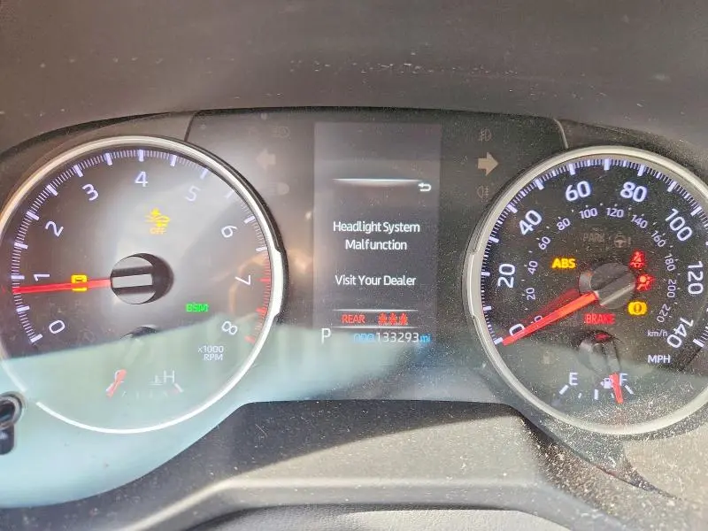 2020 TOYOTA RAV4 XLE  