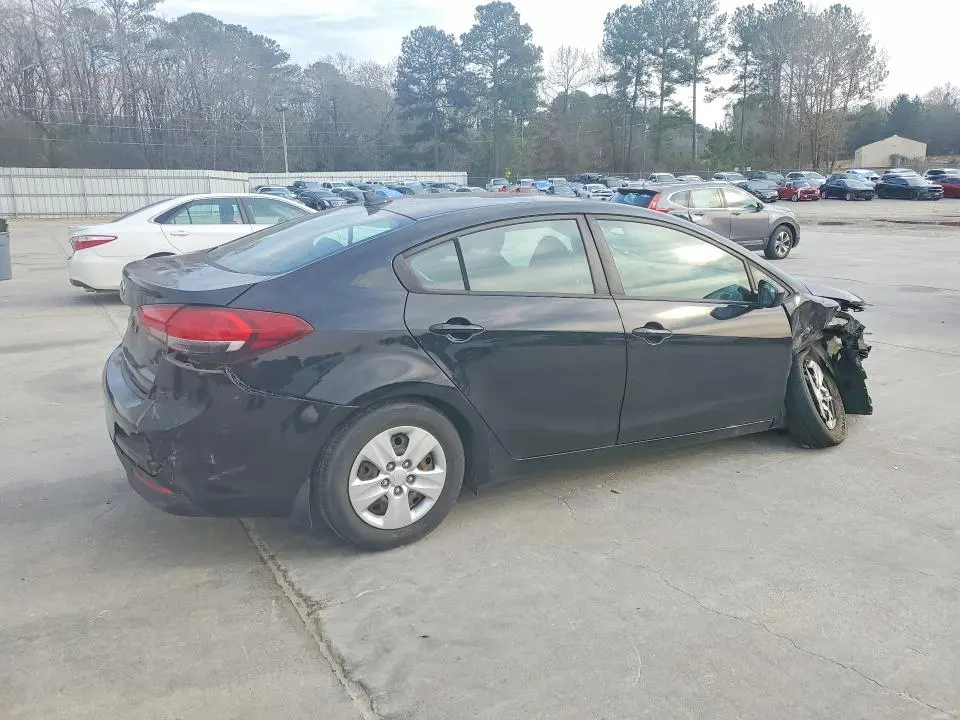 2018 KIA FORTE LX  