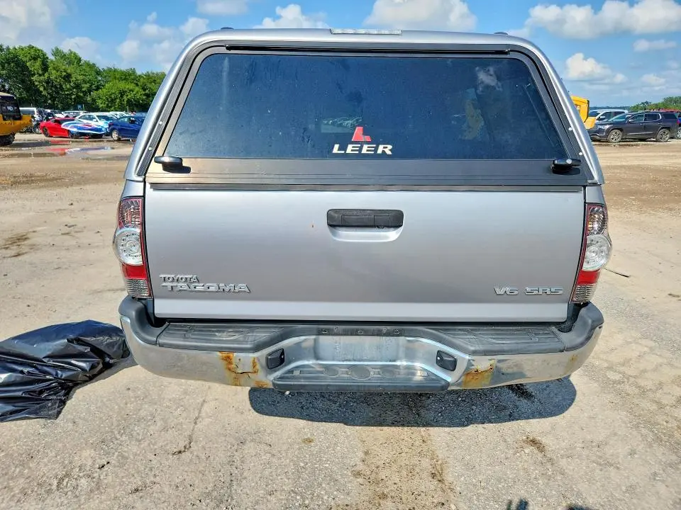 2014 TOYOTA TACOMA V6  