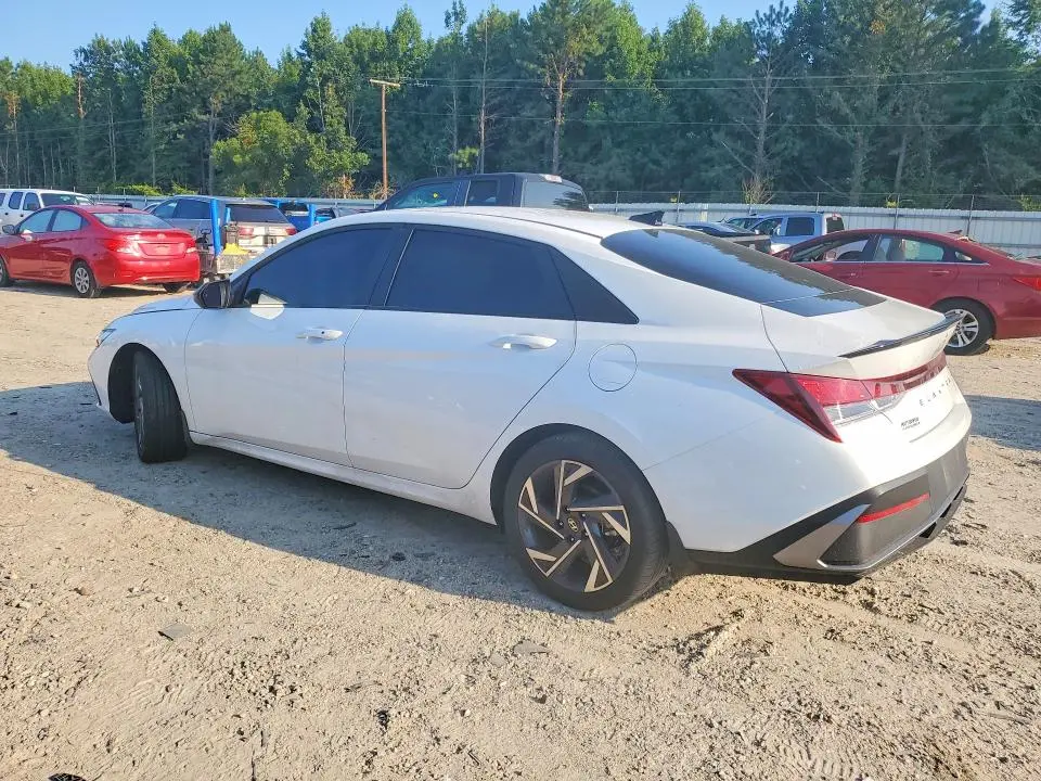 2025 HYUNDAI ELANTRA SEL SPORT  