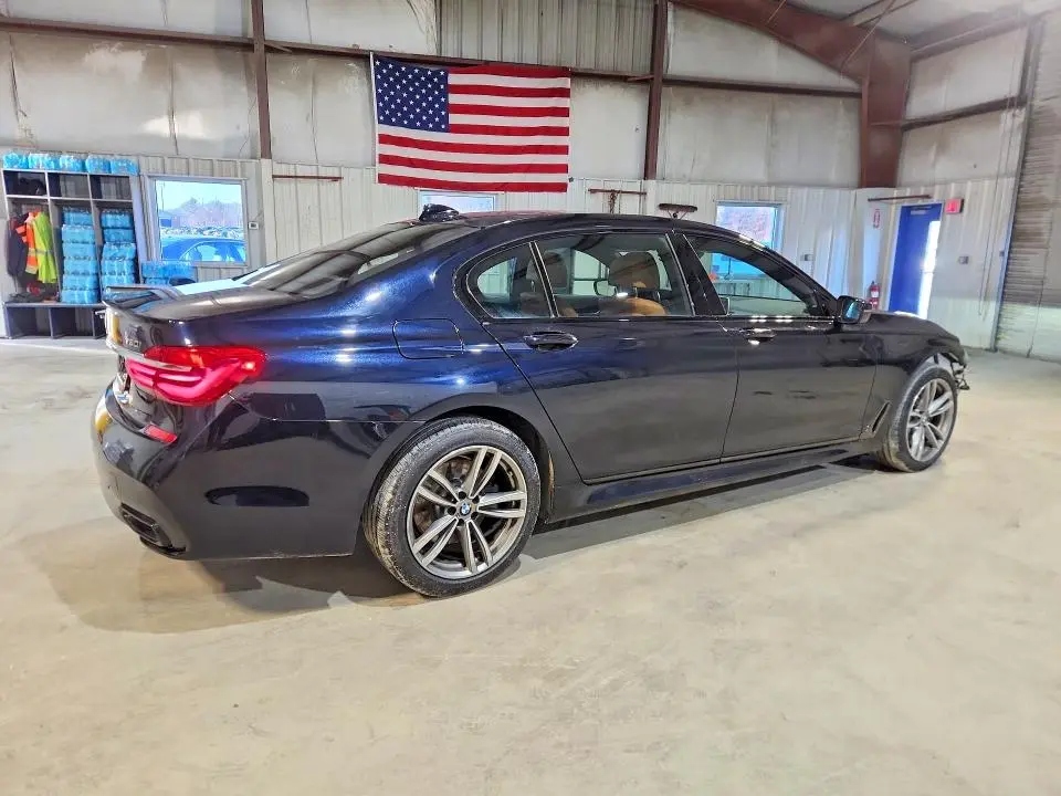 2018 BMW 750 XI  