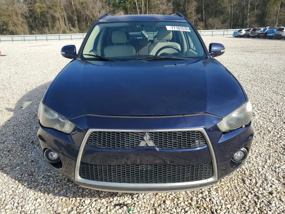 2010 MITSUBISHI OUTLANDER SE  