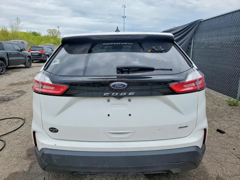 2023 FORD EDGE SE  
