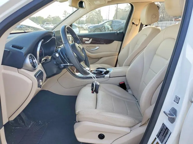 2018 MERCEDES-BENZ GLC 300  