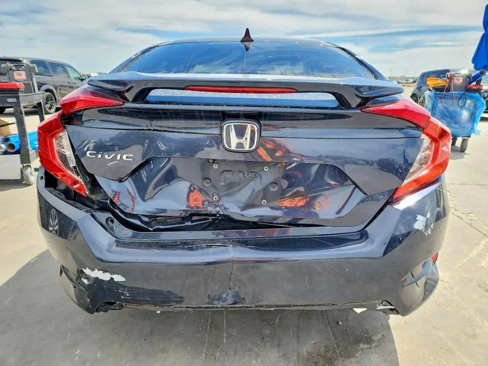 2018 HONDA CIVIC LX  