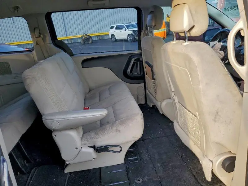 2016 DODGE GRAND CARAVAN SE  