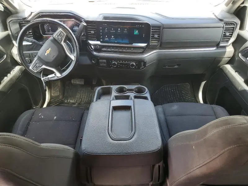2023 CHEVROLET SILVERADO C1500 LT  