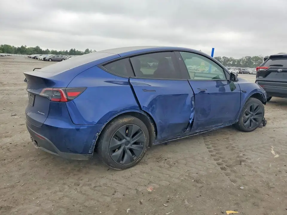 2025 TESLA MODEL Y   
