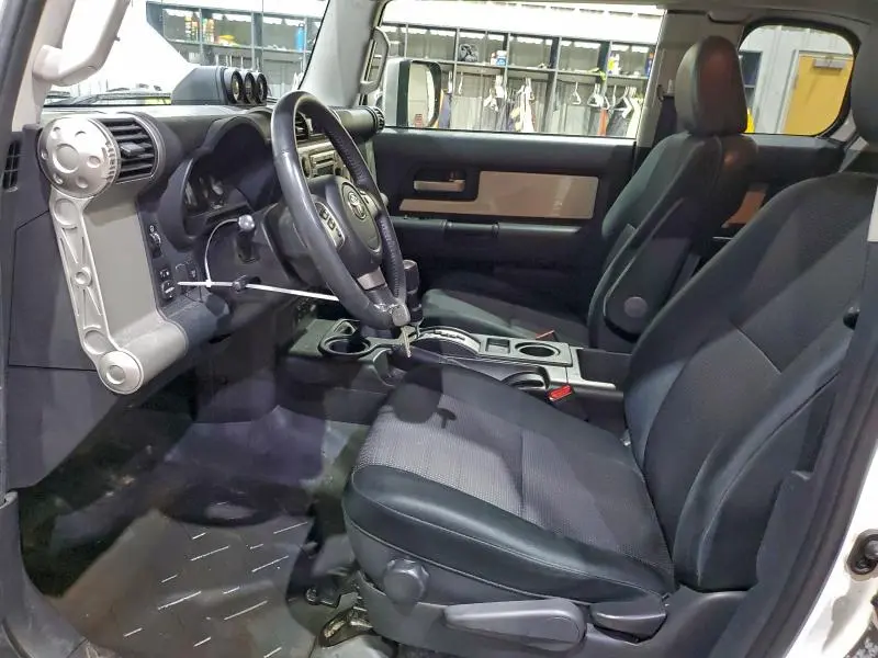 2012 TOYOTA FJ CRUISER   