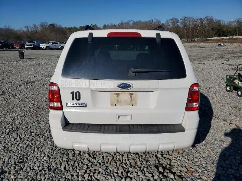 2010 FORD ESCAPE XLT  