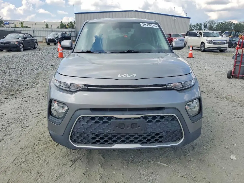 2022 KIA SOUL LX  