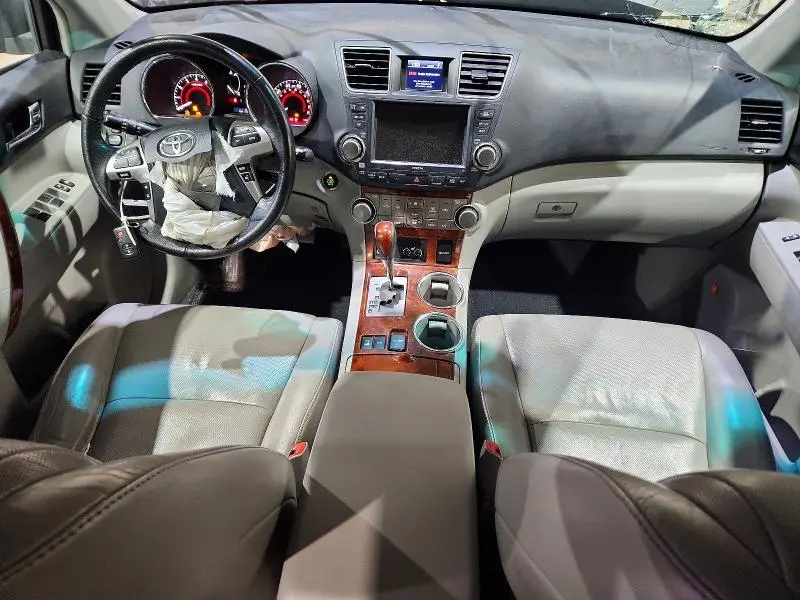 2012 TOYOTA HIGHLANDER LIMITED  