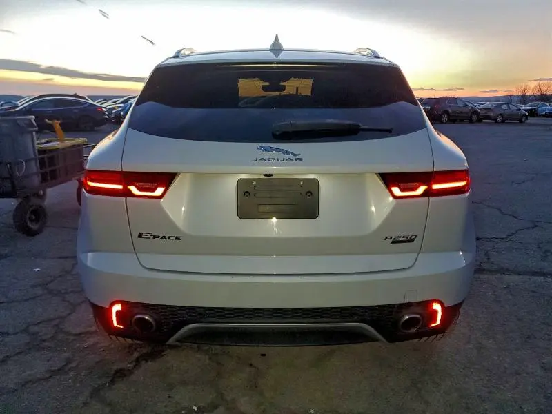 2019 JAGUAR E-PACE SE  