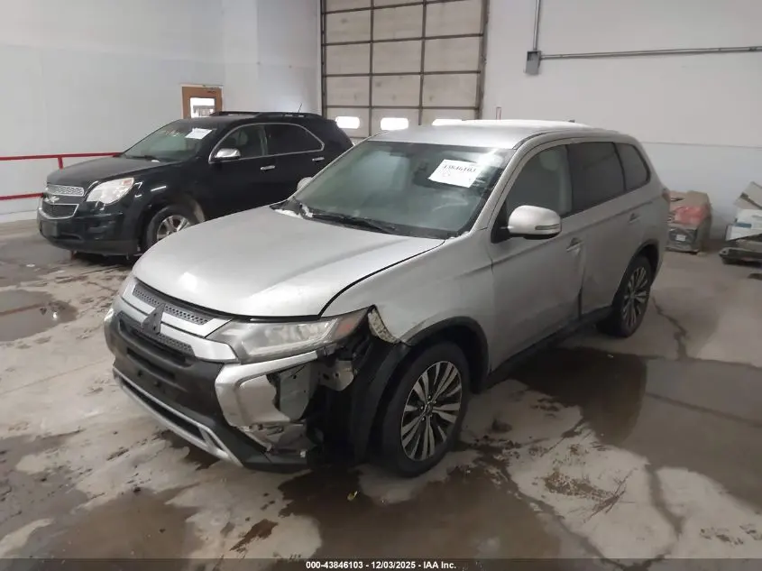 2019 MITSUBISHI OUTLANDER SE