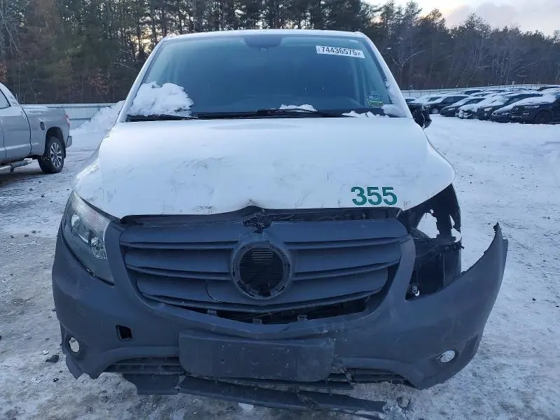 2023 MERCEDES-BENZ METRIS   