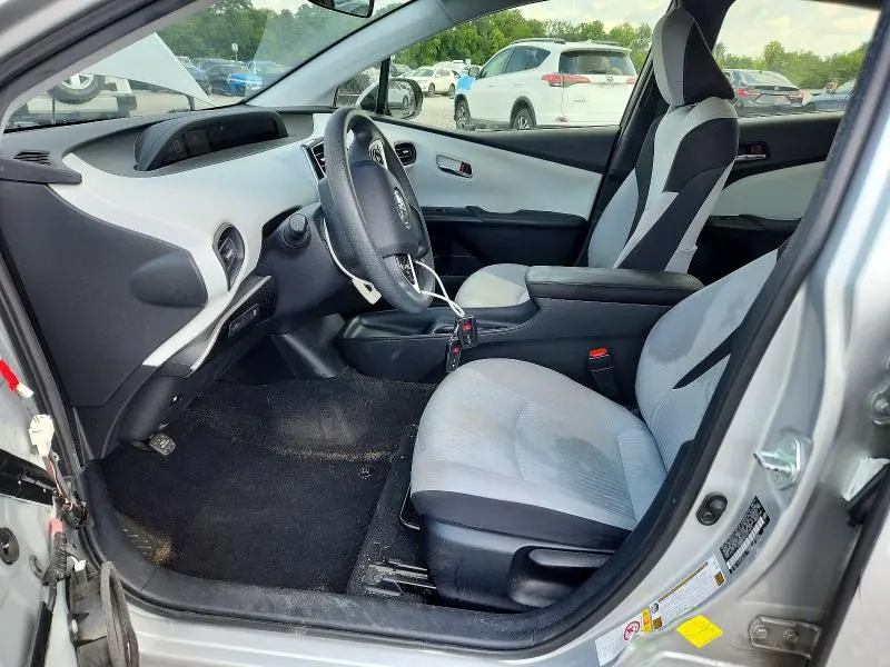 2016 TOYOTA PRIUS TWO  