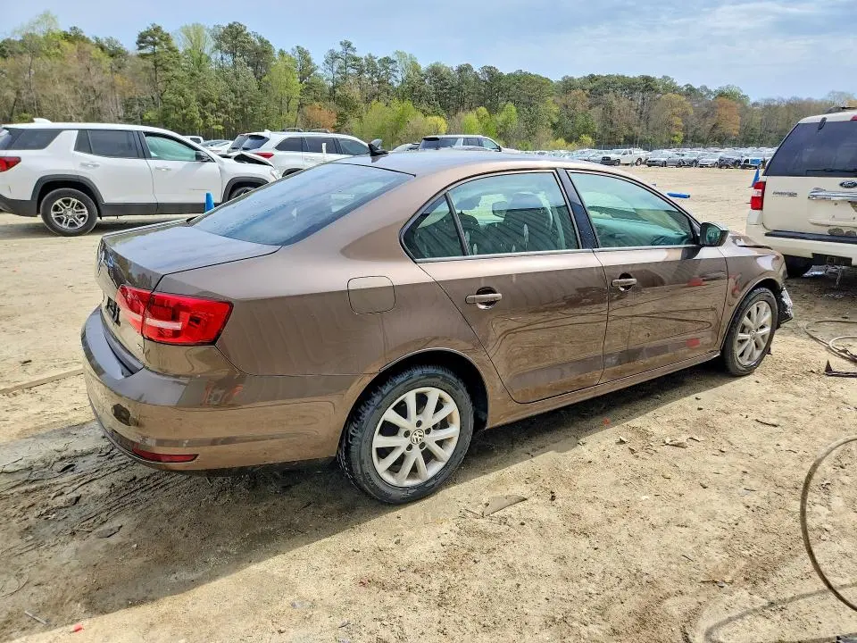 2015 VOLKSWAGEN JETTA SE  