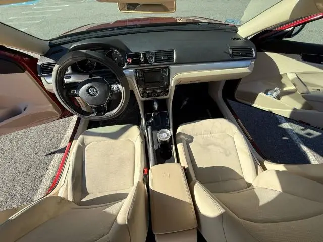 2017 VOLKSWAGEN PASSAT S  